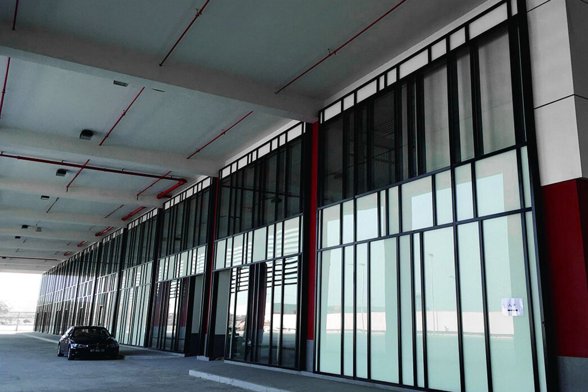 باب زجاجي مقاوم للحريق