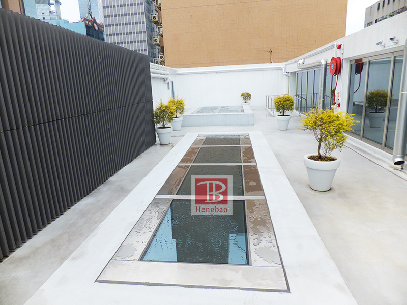 زجاج مقاوم للحريق