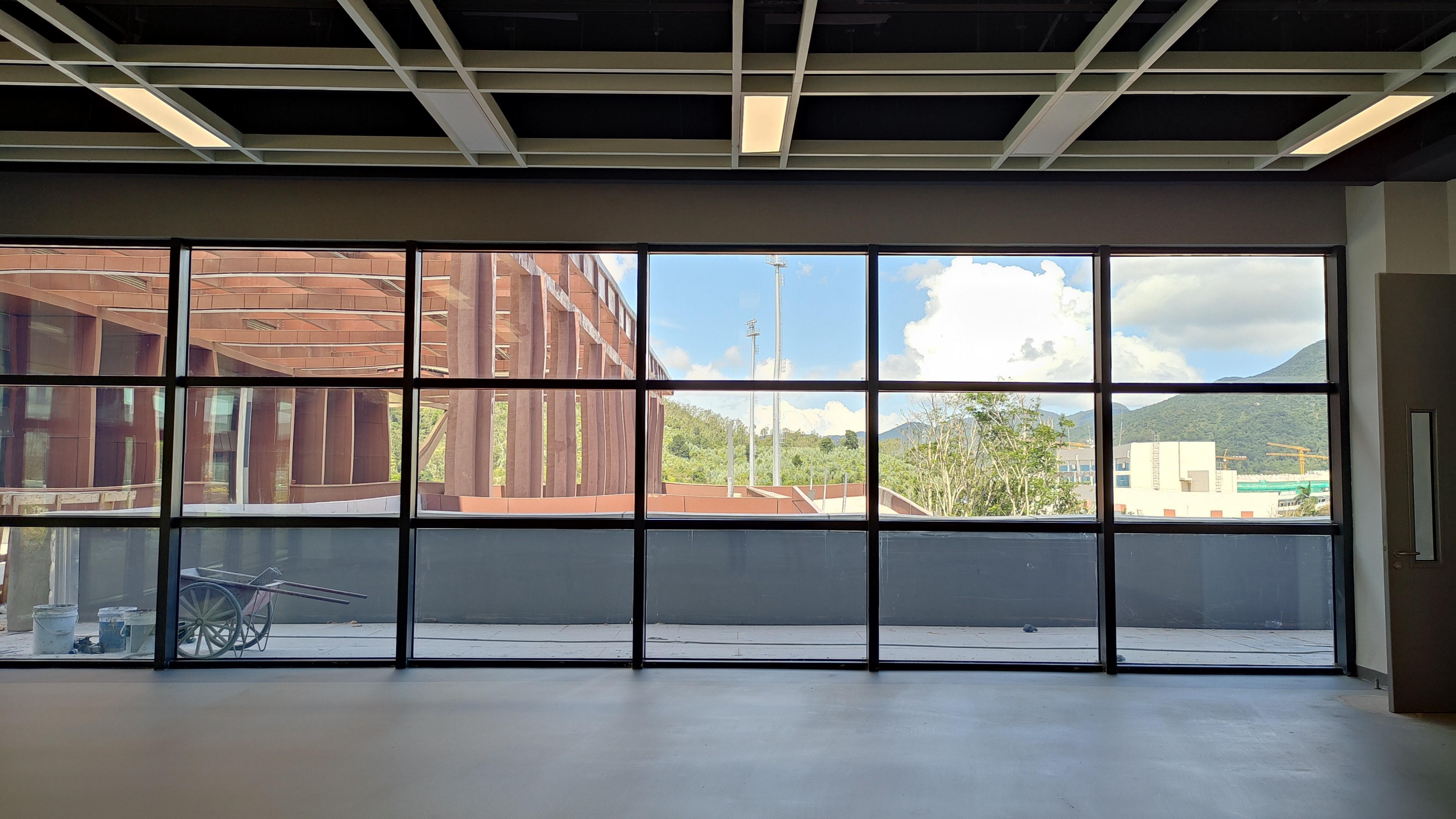 زجاج مقاوم للحريق